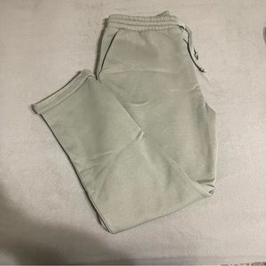 Olive green Zara sweats like new